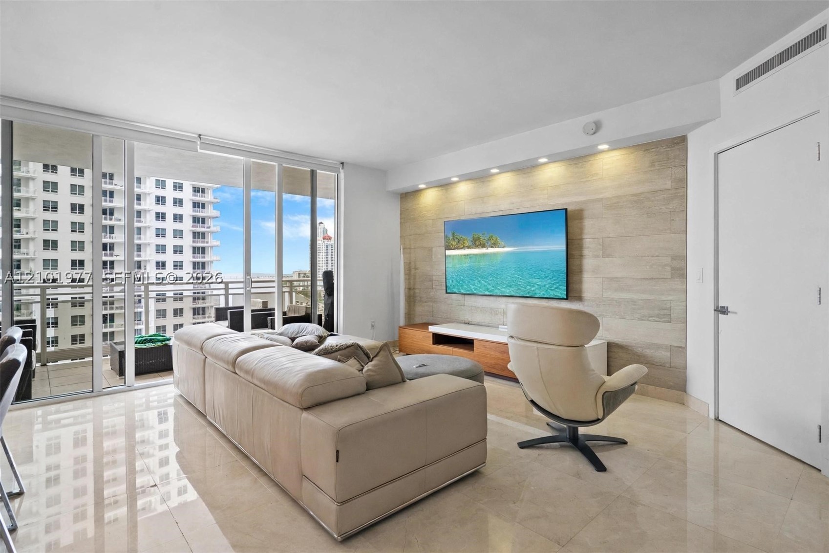 901 Brickell Key Blvd #1703, Miami FL 33131
