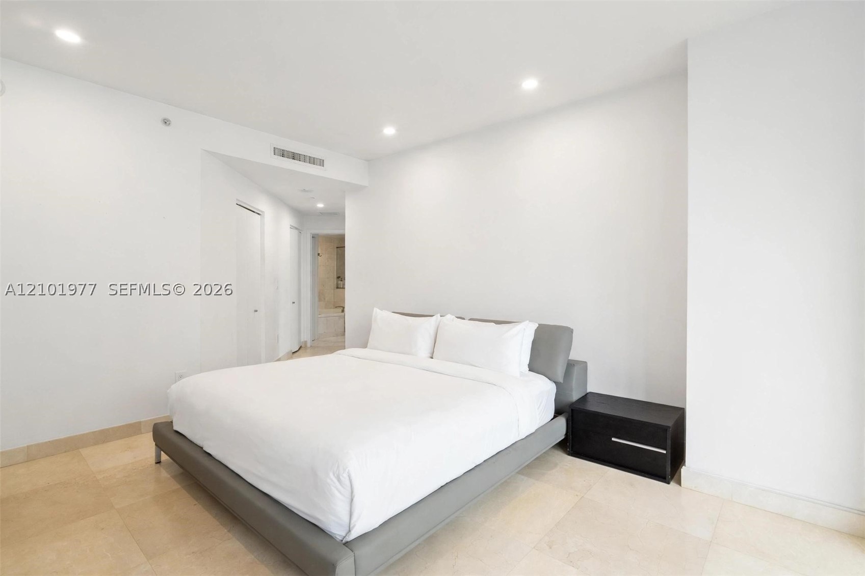 901 Brickell Key Blvd #1703, Miami FL 33131