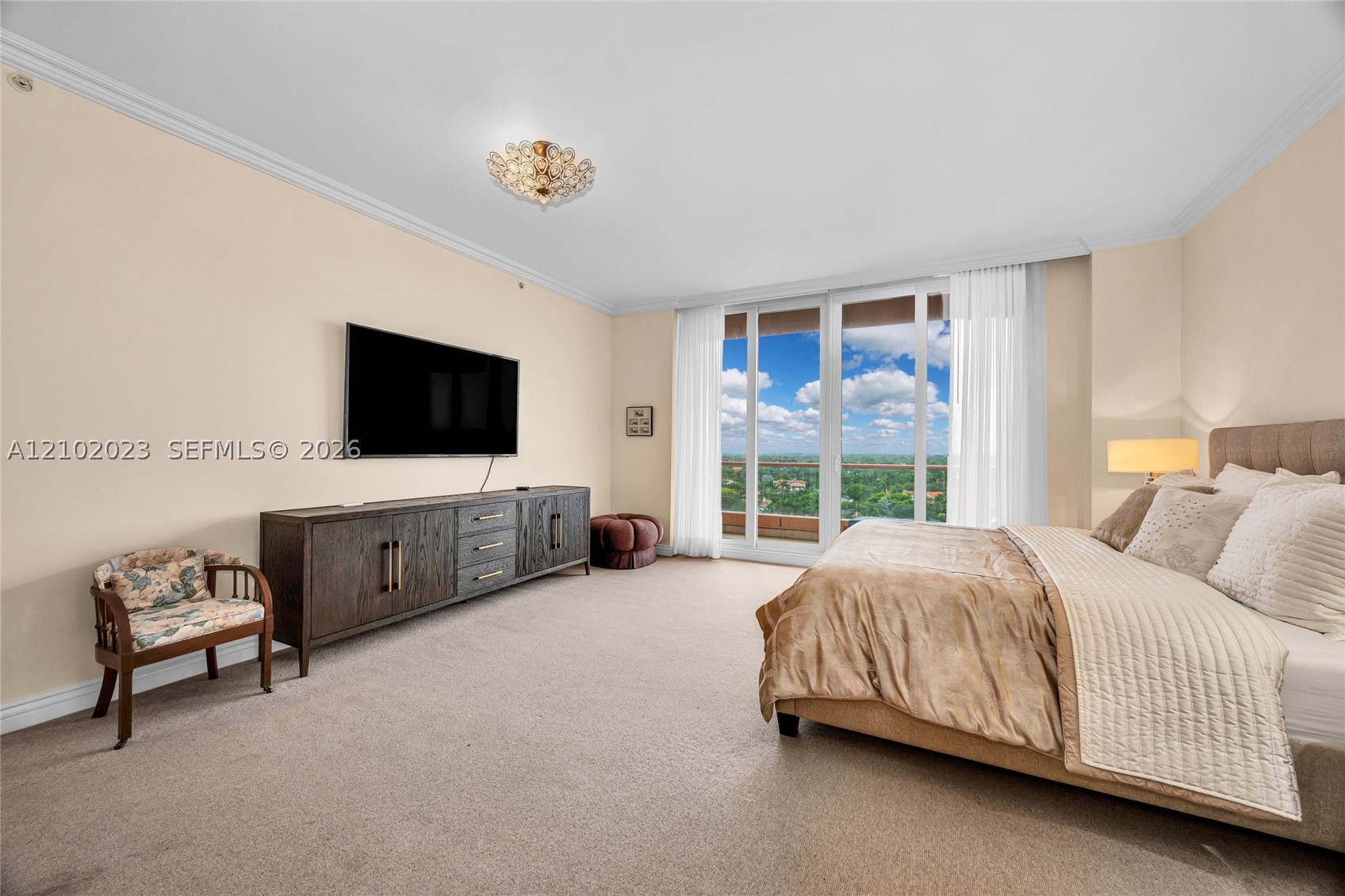 60 Edgewater Dr #14E, Coral Gables FL 33133
