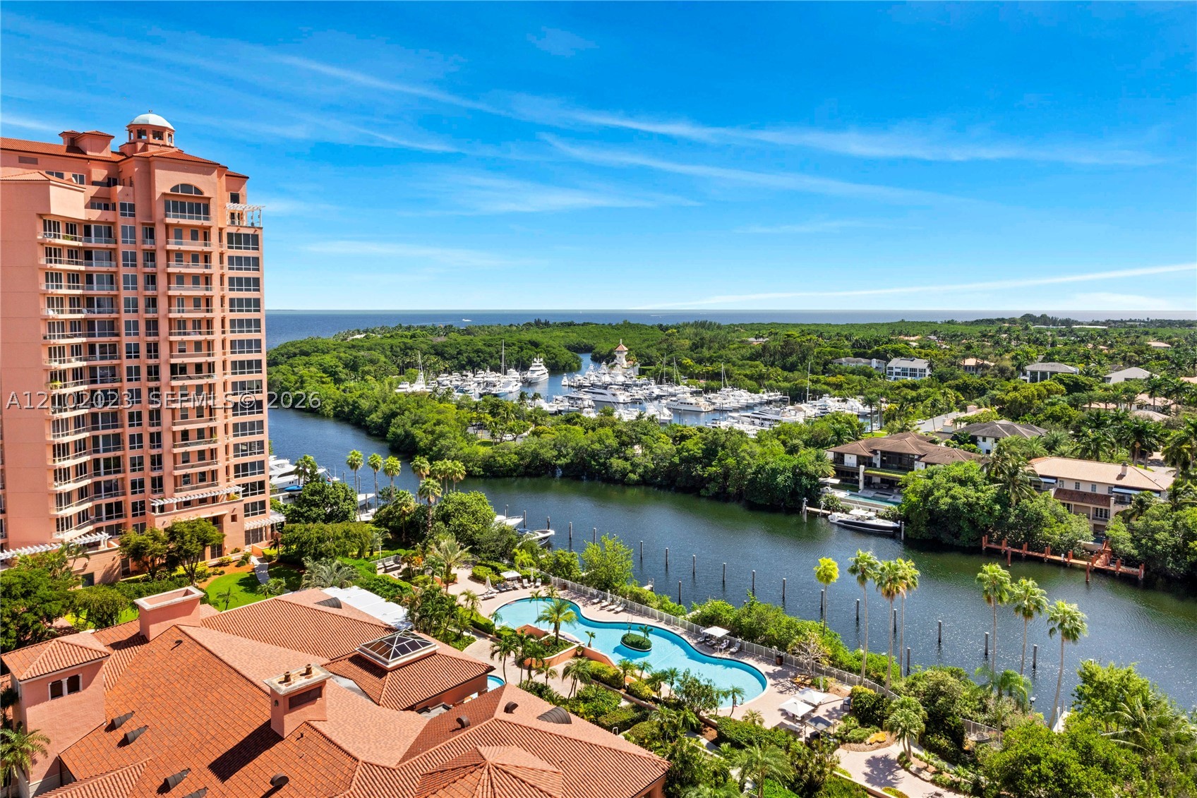 60 Edgewater Dr #14E, Coral Gables FL 33133