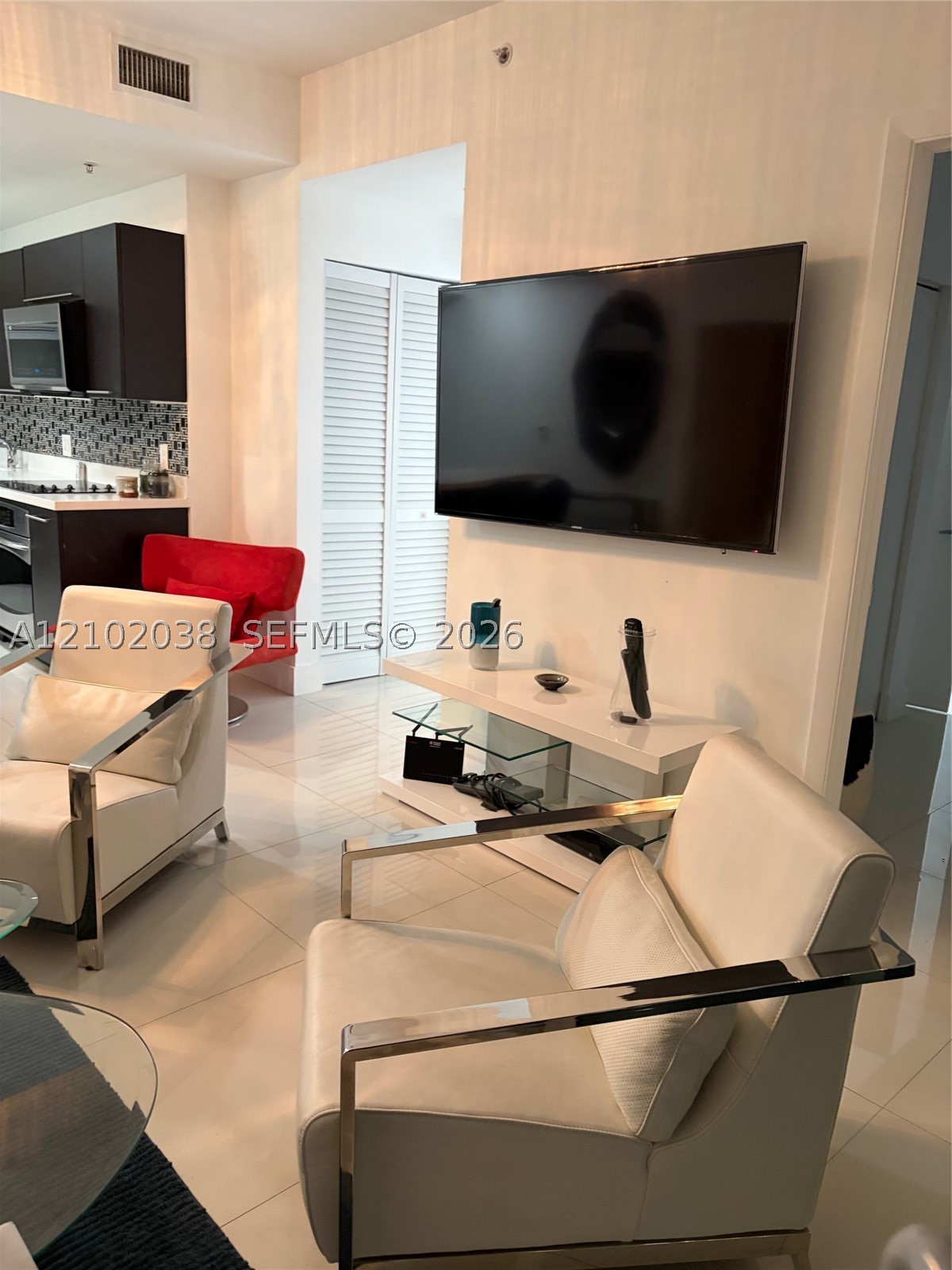 90 SW 3rd St #2507, Miami FL 33130