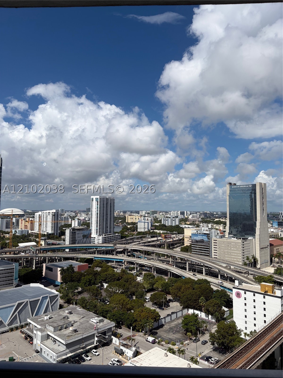 90 SW 3rd St #2507, Miami FL 33130