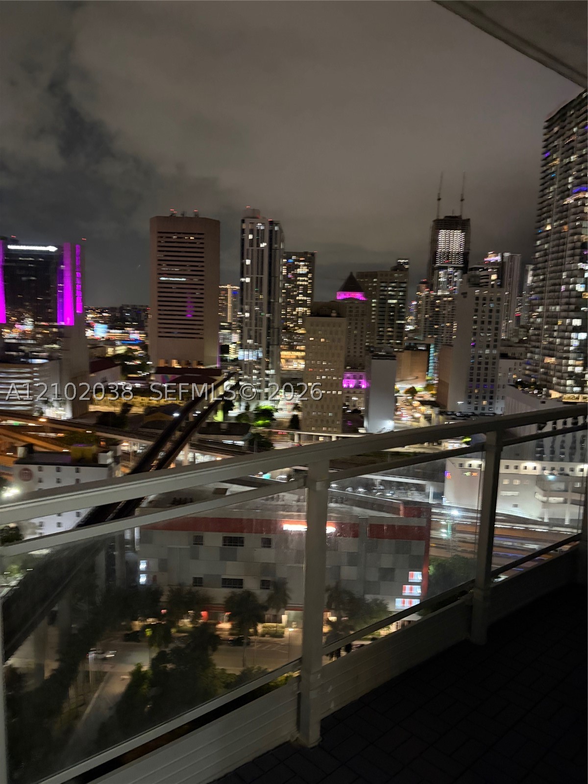 90 SW 3rd St #2507, Miami FL 33130