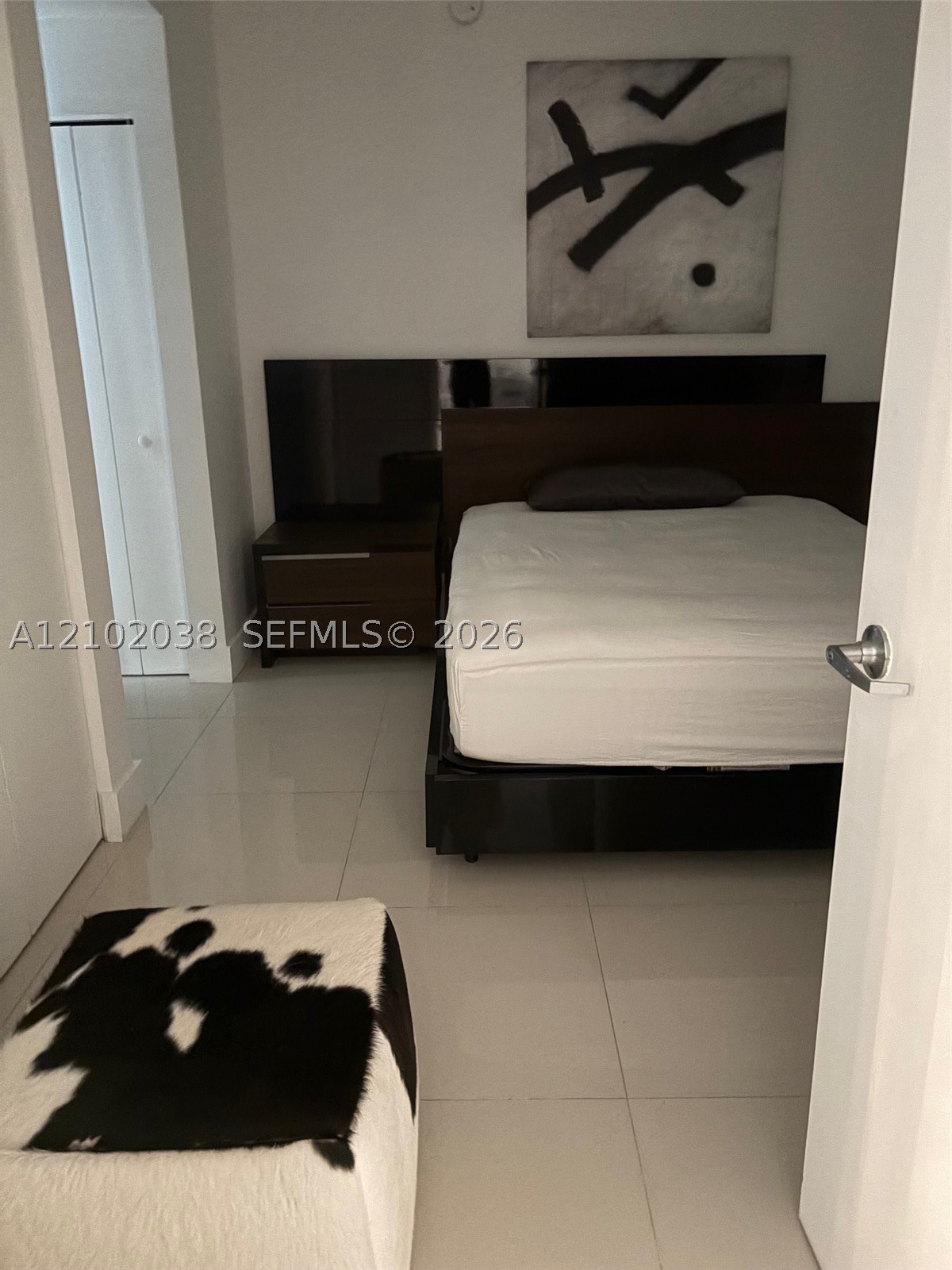 90 SW 3rd St #2507, Miami FL 33130