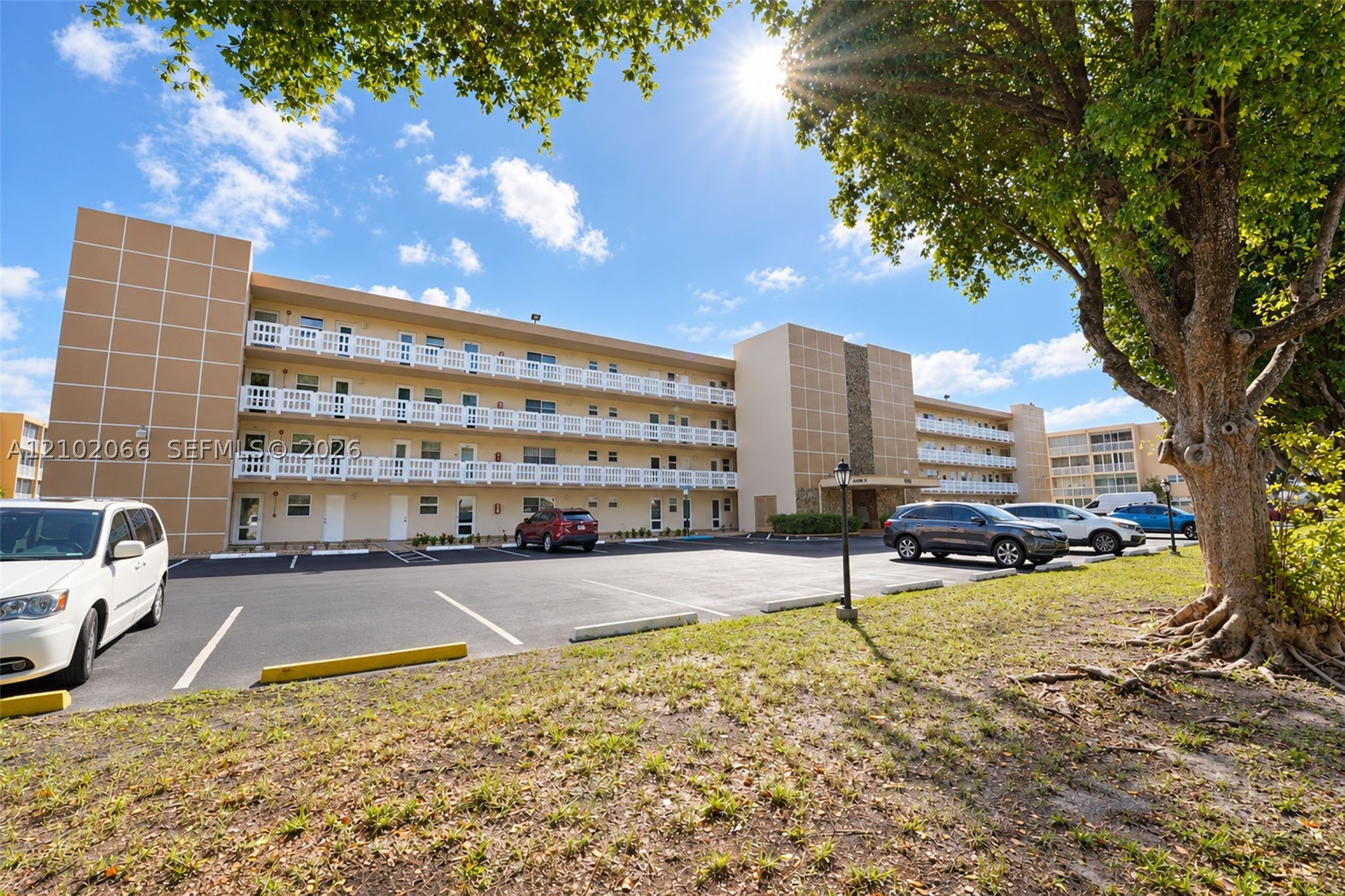 1025 SE 2nd Ave #301, Dania Beach FL 33004