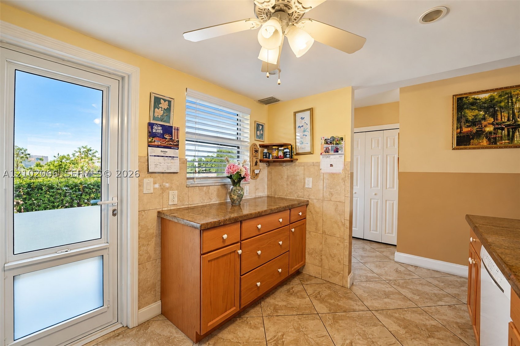 1025 SE 2nd Ave #301, Dania Beach FL 33004