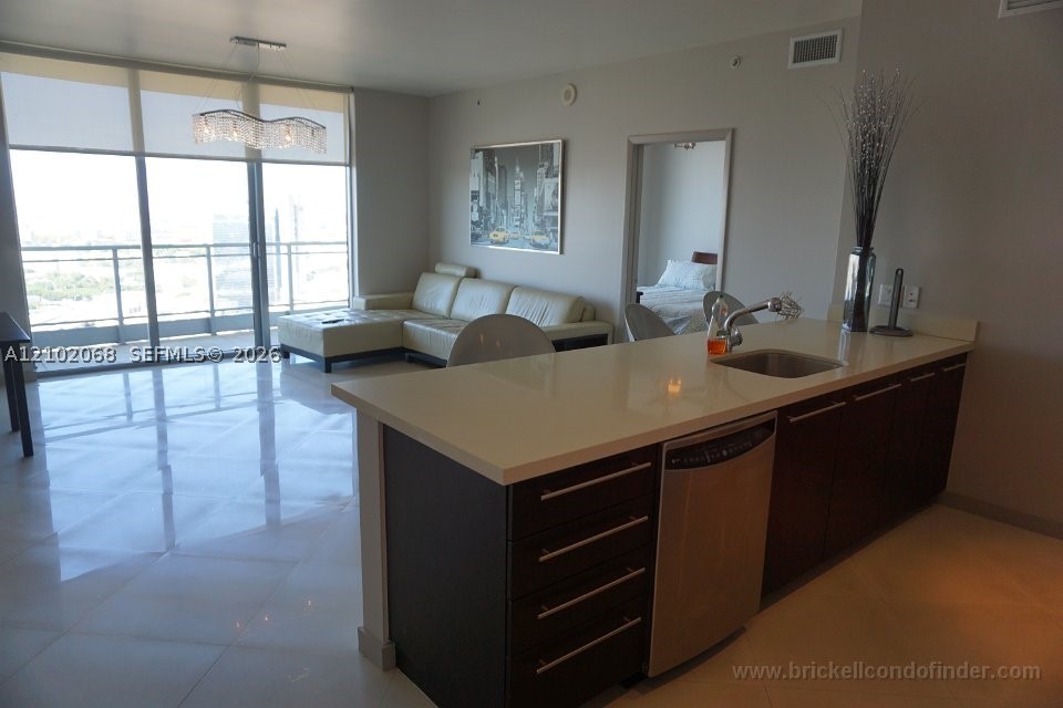 90 SW 3rd St #3505, Miami FL 33130