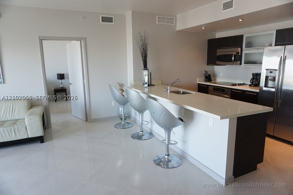 90 SW 3rd St #3505, Miami FL 33130