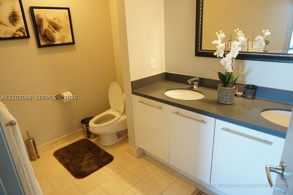 90 SW 3rd St #3505, Miami FL 33130