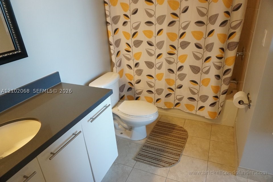 90 SW 3rd St #3505, Miami FL 33130