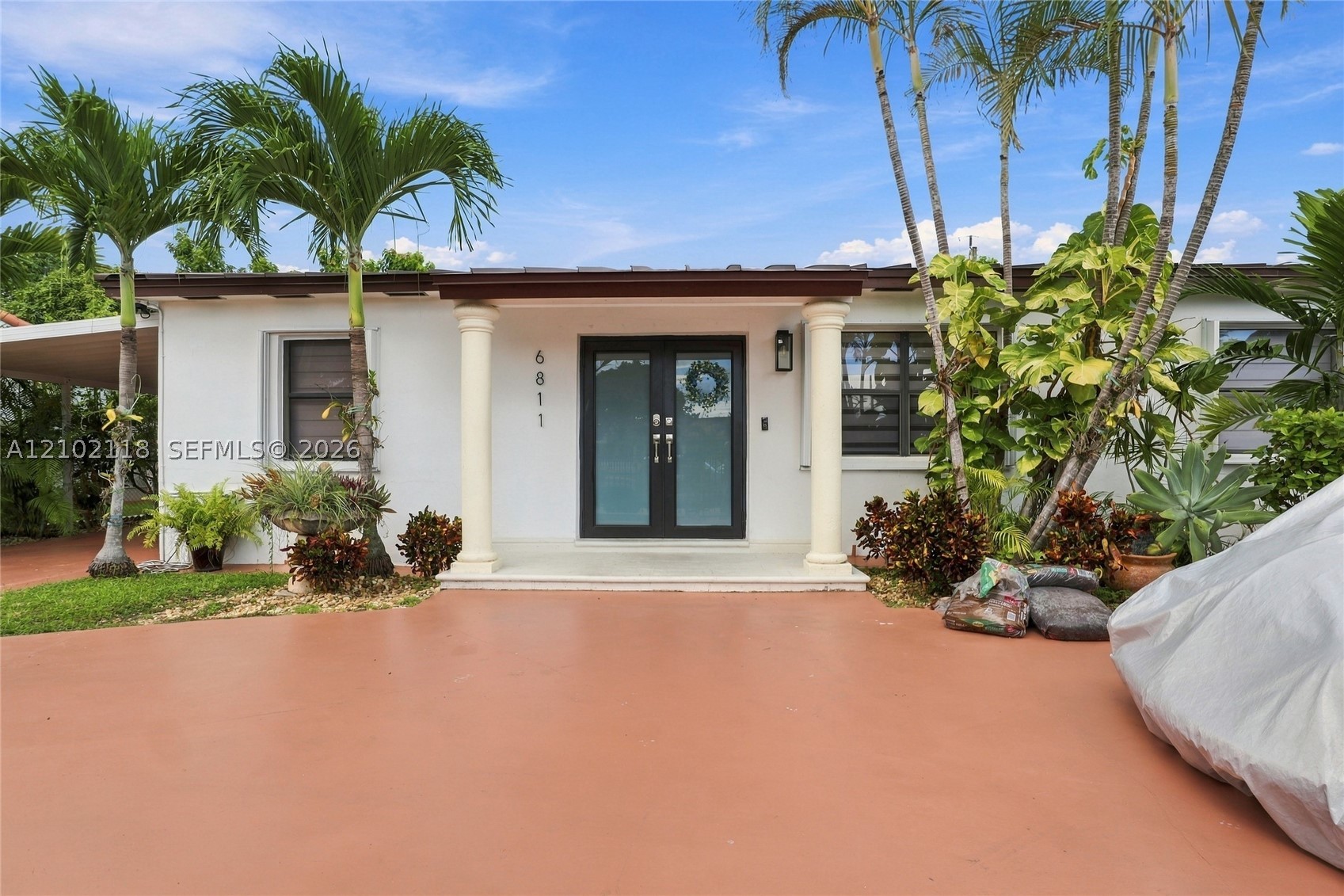 6811 SW 6th St, Miami FL 33144