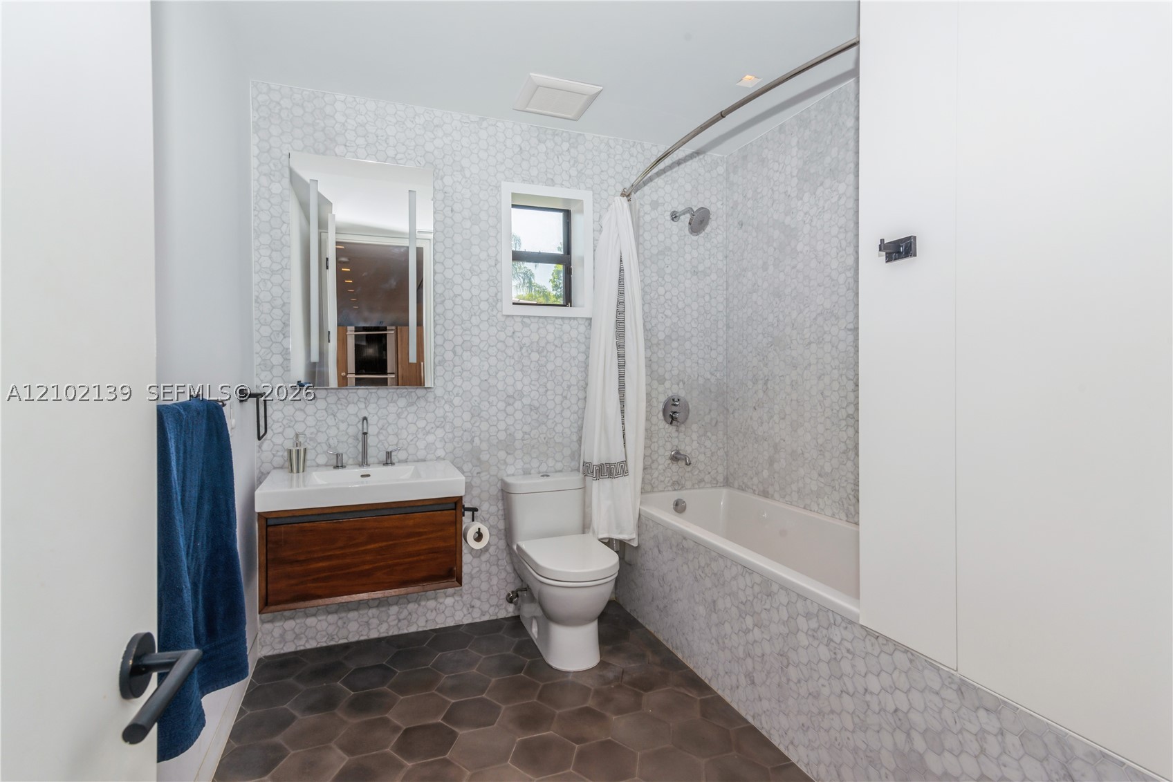 1035 Catalonia Ave, Coral Gables FL 33134