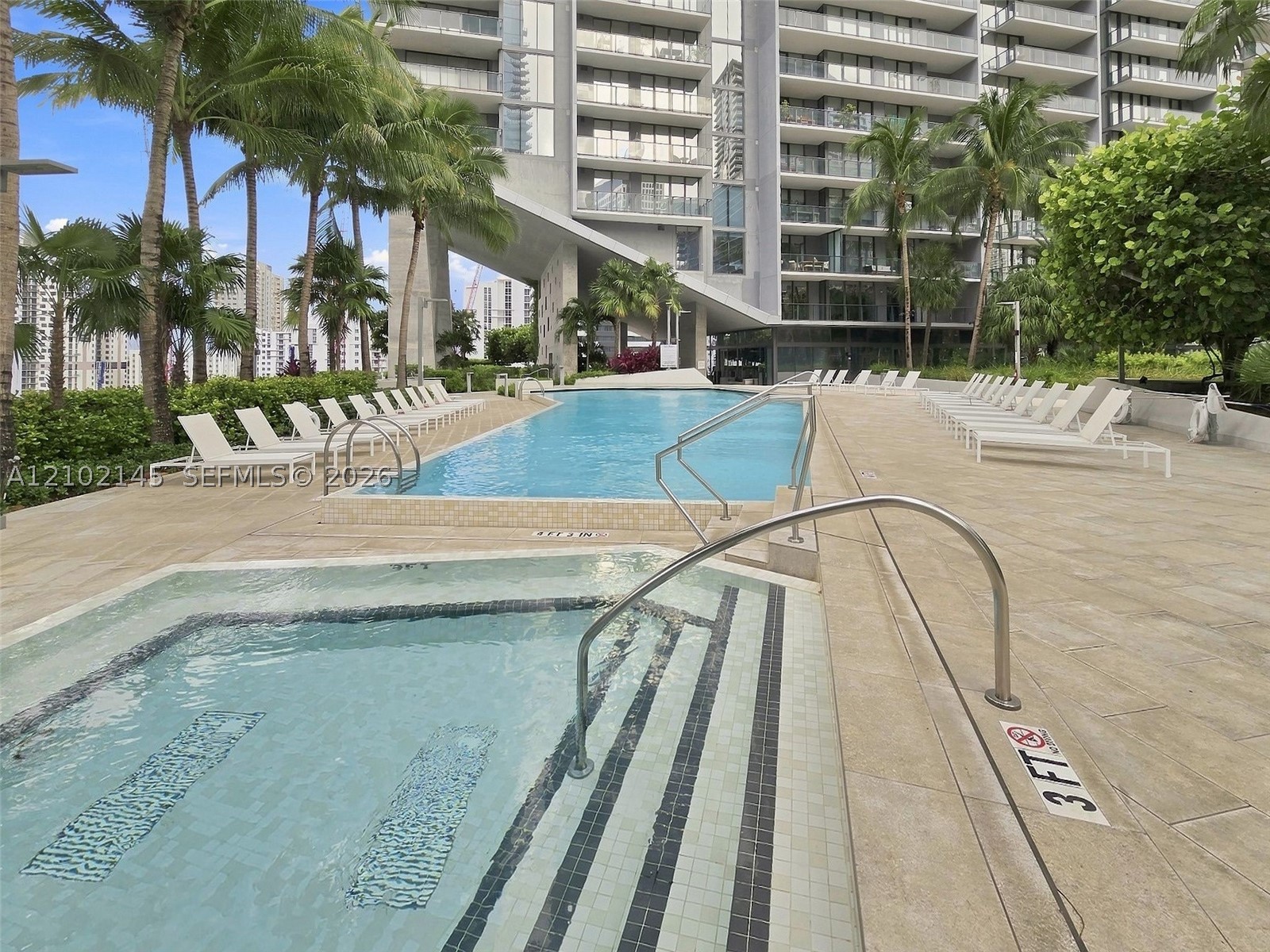 88 SW 7th St #3107, Miami FL 33130