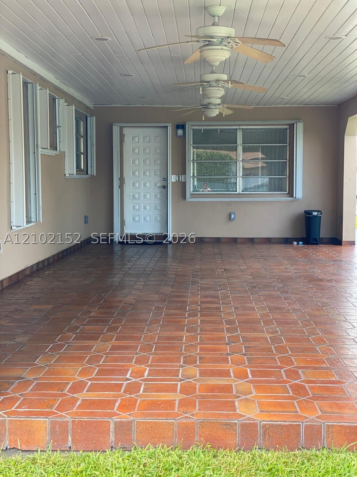 467 W 43rd Pl, Hialeah FL 33012