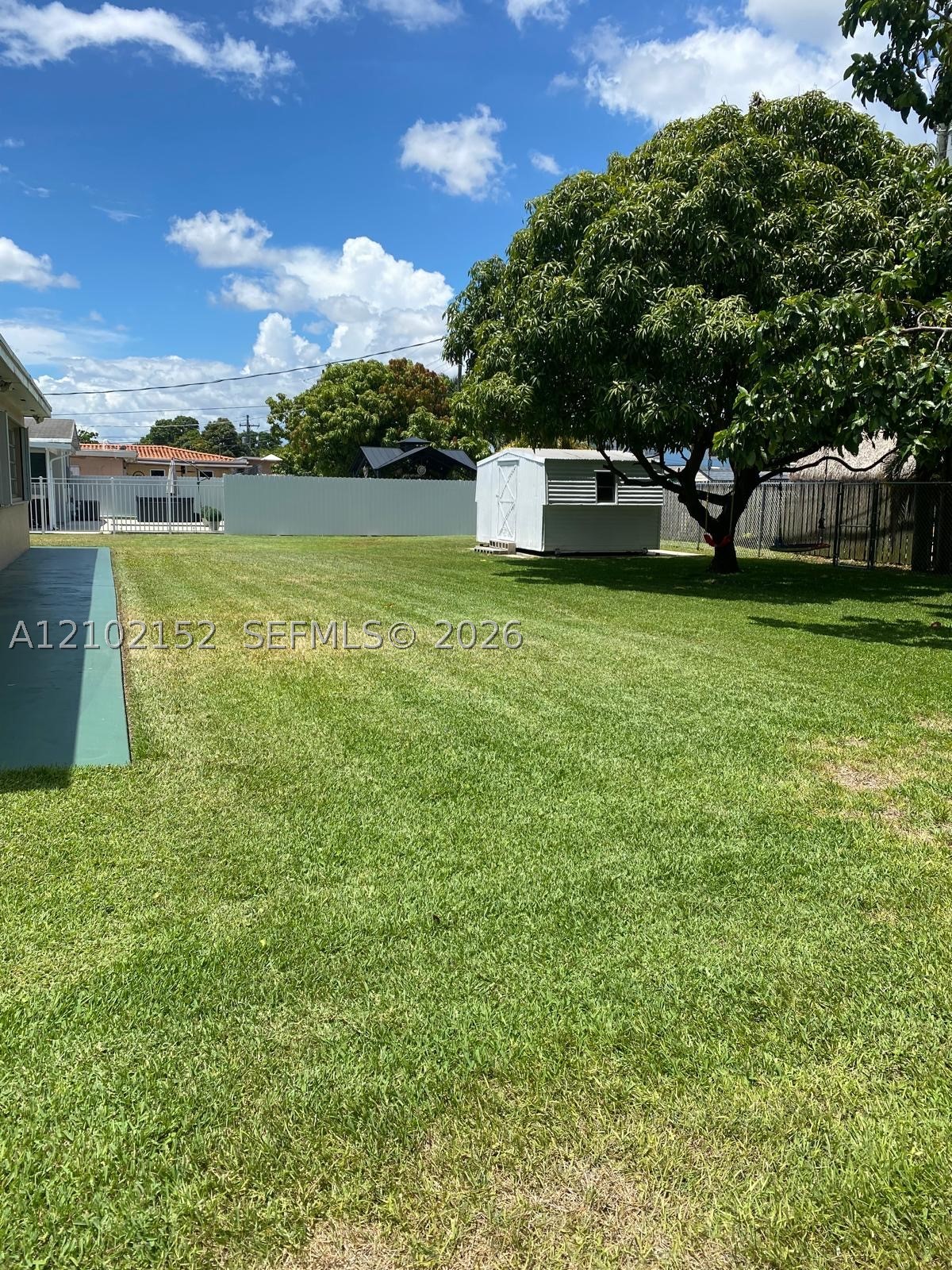 467 W 43rd Pl, Hialeah FL 33012