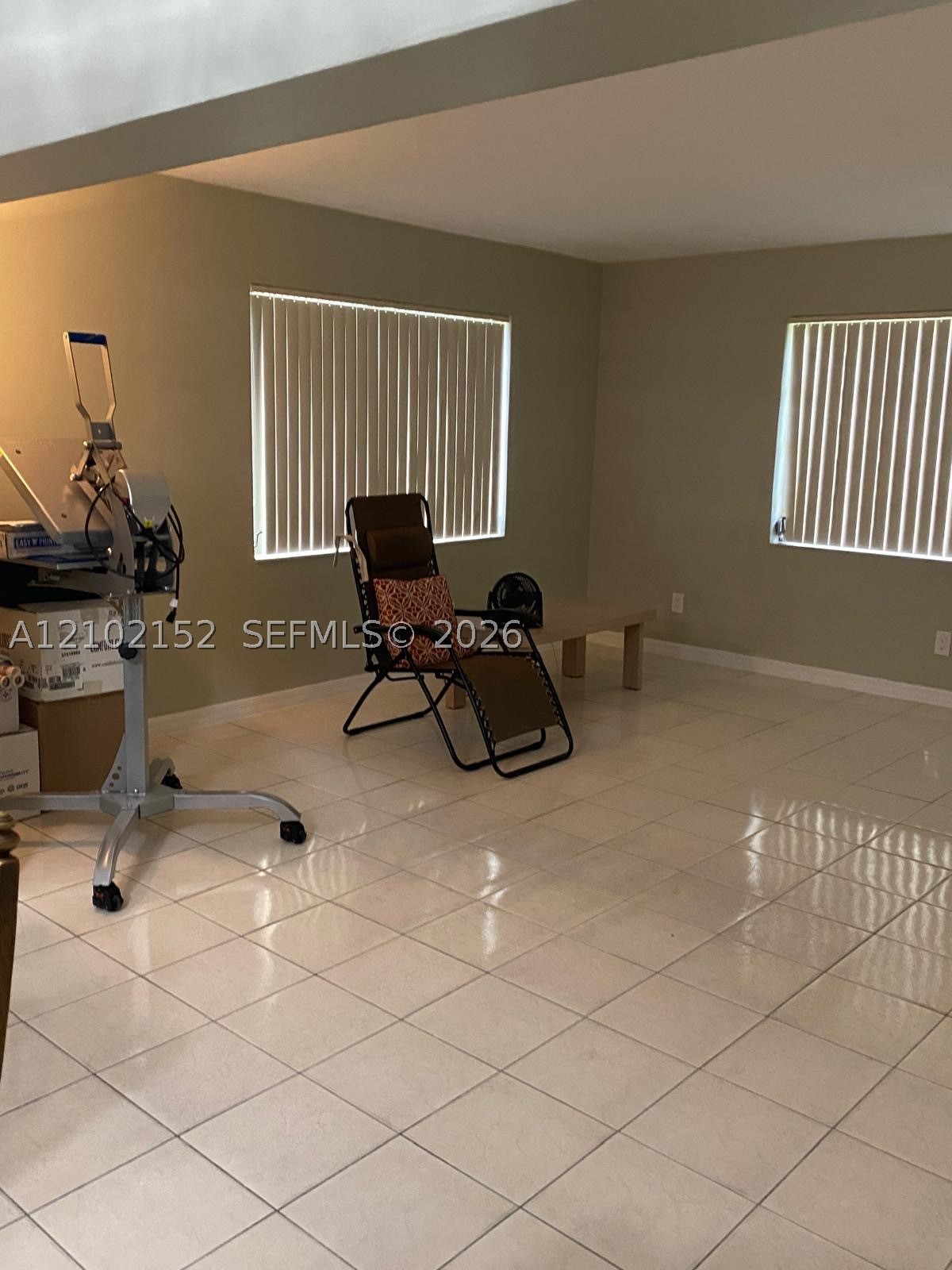 467 W 43rd Pl, Hialeah FL 33012