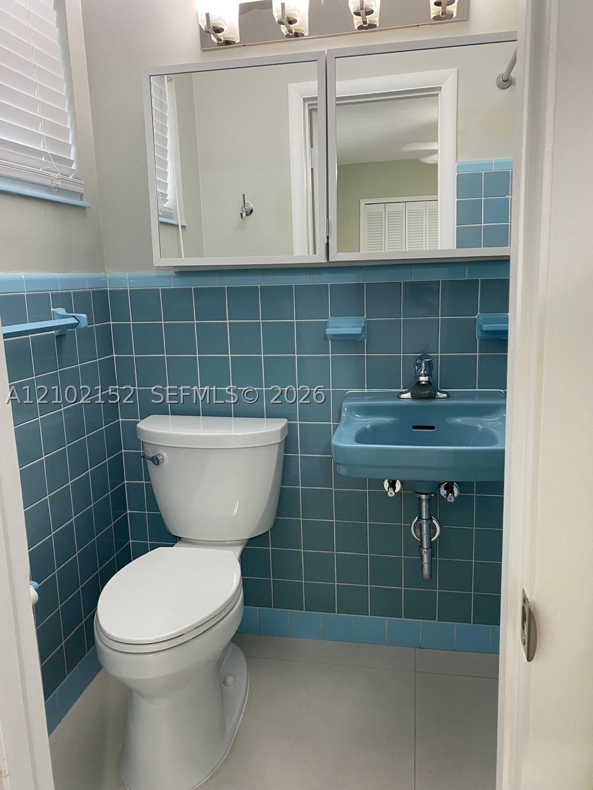 467 W 43rd Pl, Hialeah FL 33012