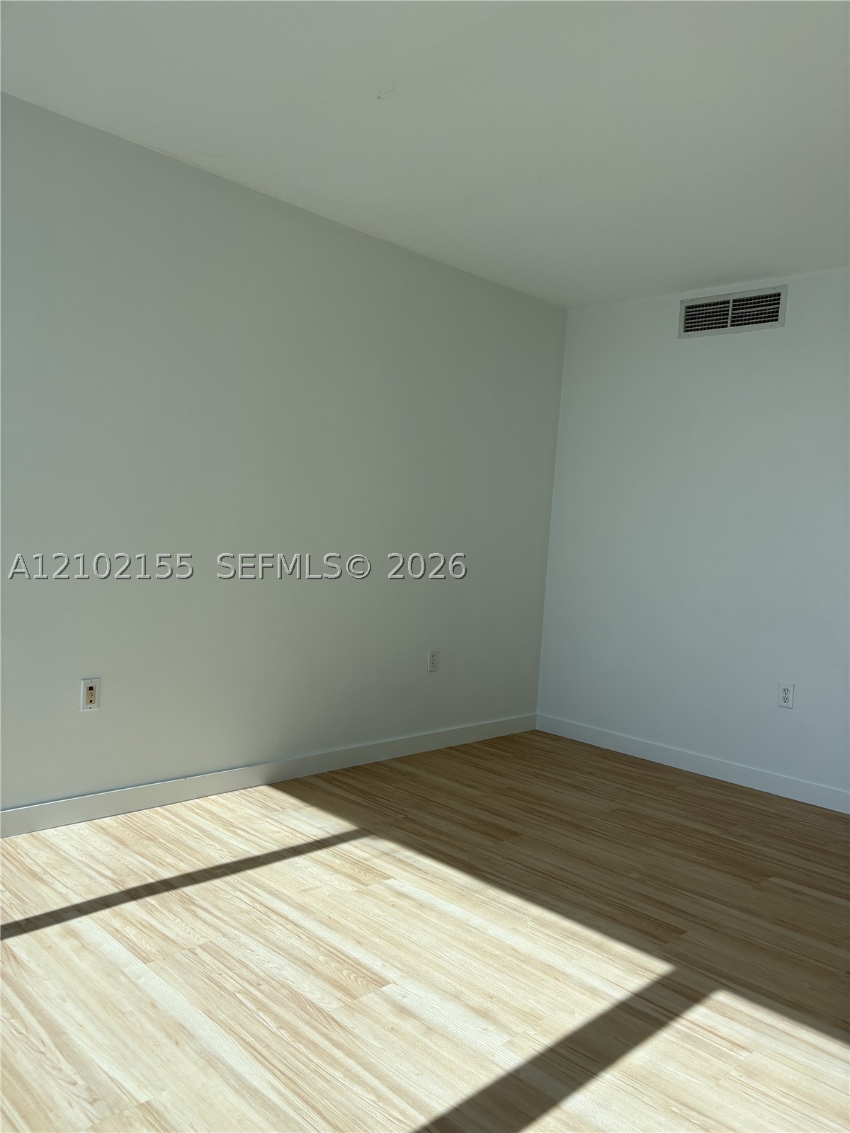 2101 Brickell Ave #2512, Miami FL 33129