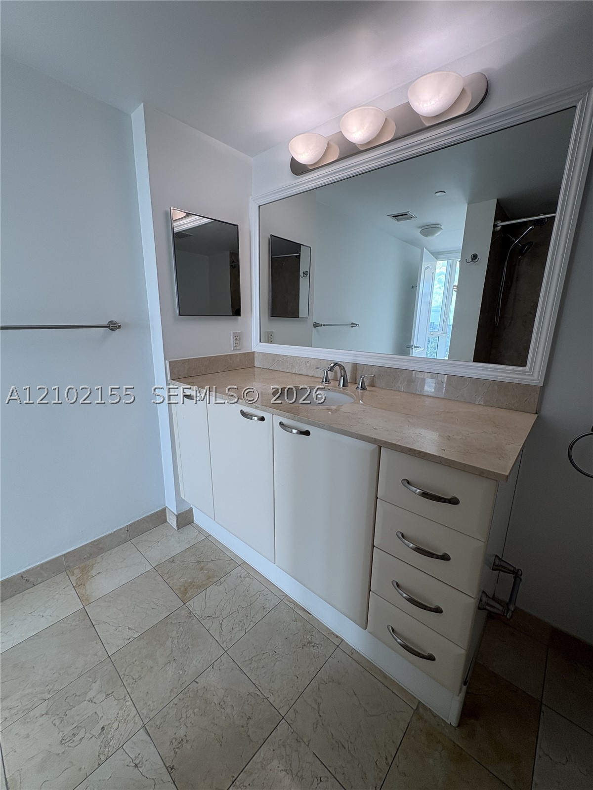 2101 Brickell Ave #2512, Miami FL 33129