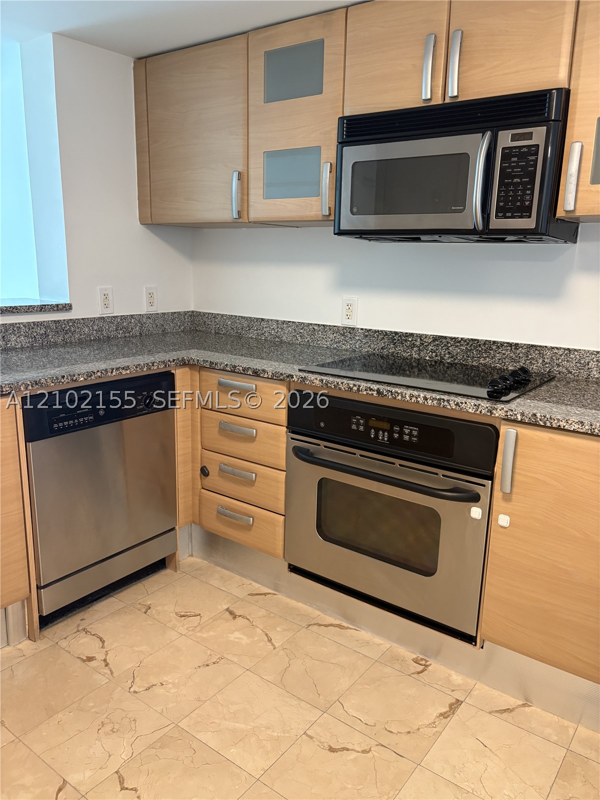 2101 Brickell Ave #2512, Miami FL 33129