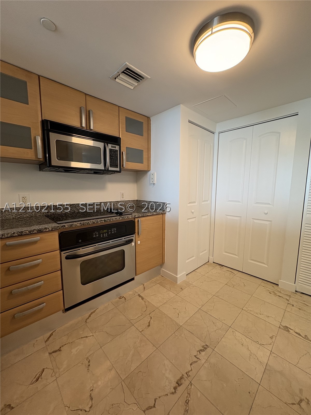 2101 Brickell Ave #2512, Miami FL 33129