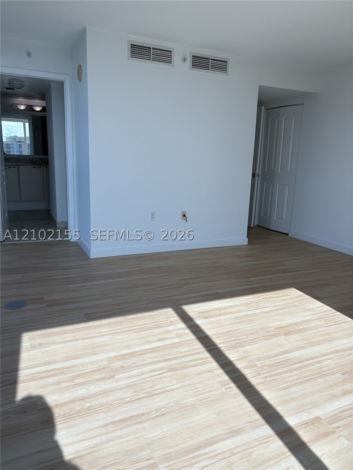 2101 Brickell Ave #2512, Miami FL 33129