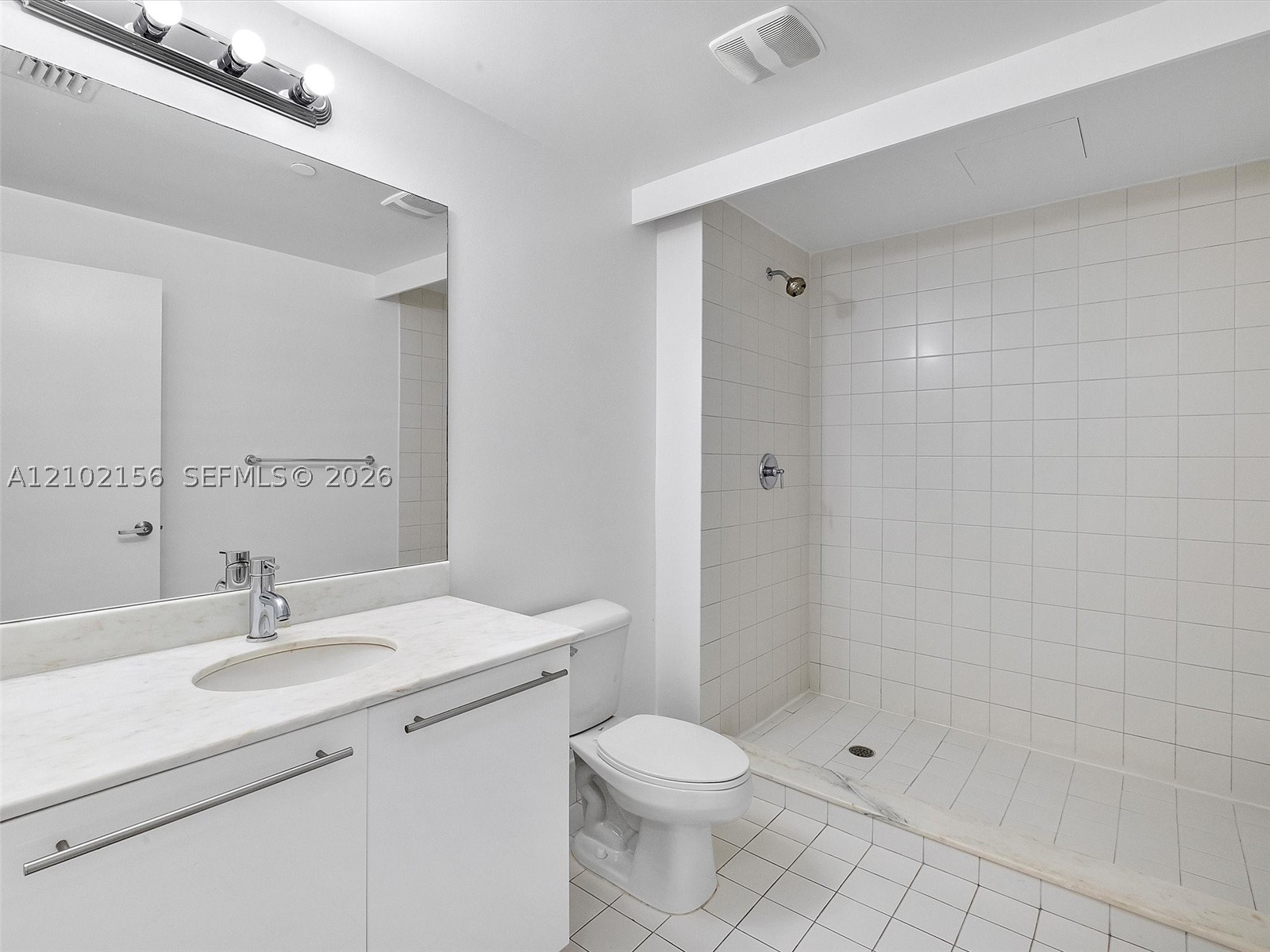 888 Biscayne Blvd #612, Miami FL 33132