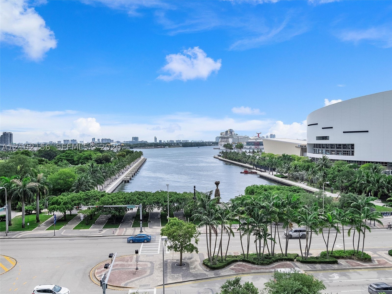 888 Biscayne Blvd #612, Miami FL 33132