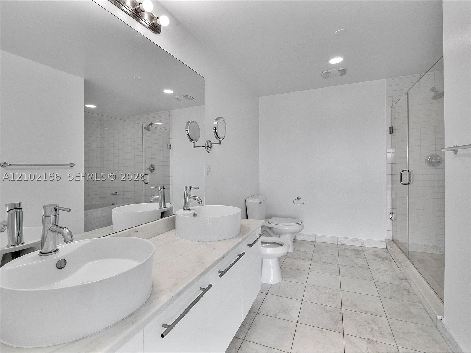 888 Biscayne Blvd #612, Miami FL 33132