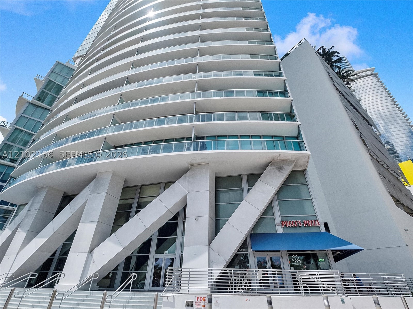 888 Biscayne Blvd #612, Miami FL 33132