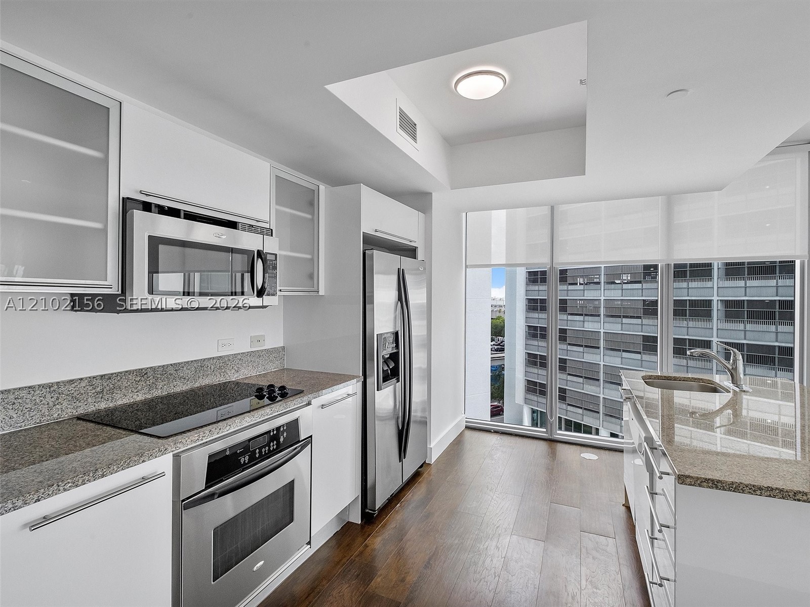 888 Biscayne Blvd #612, Miami FL 33132