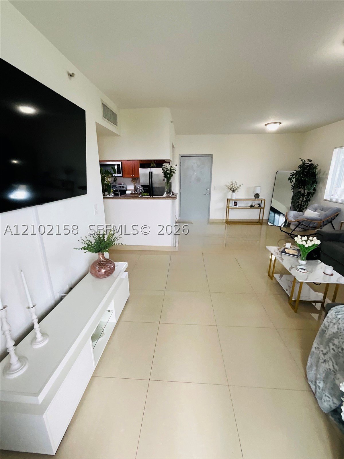 36 NW 6th Ave #806, Miami FL 33128