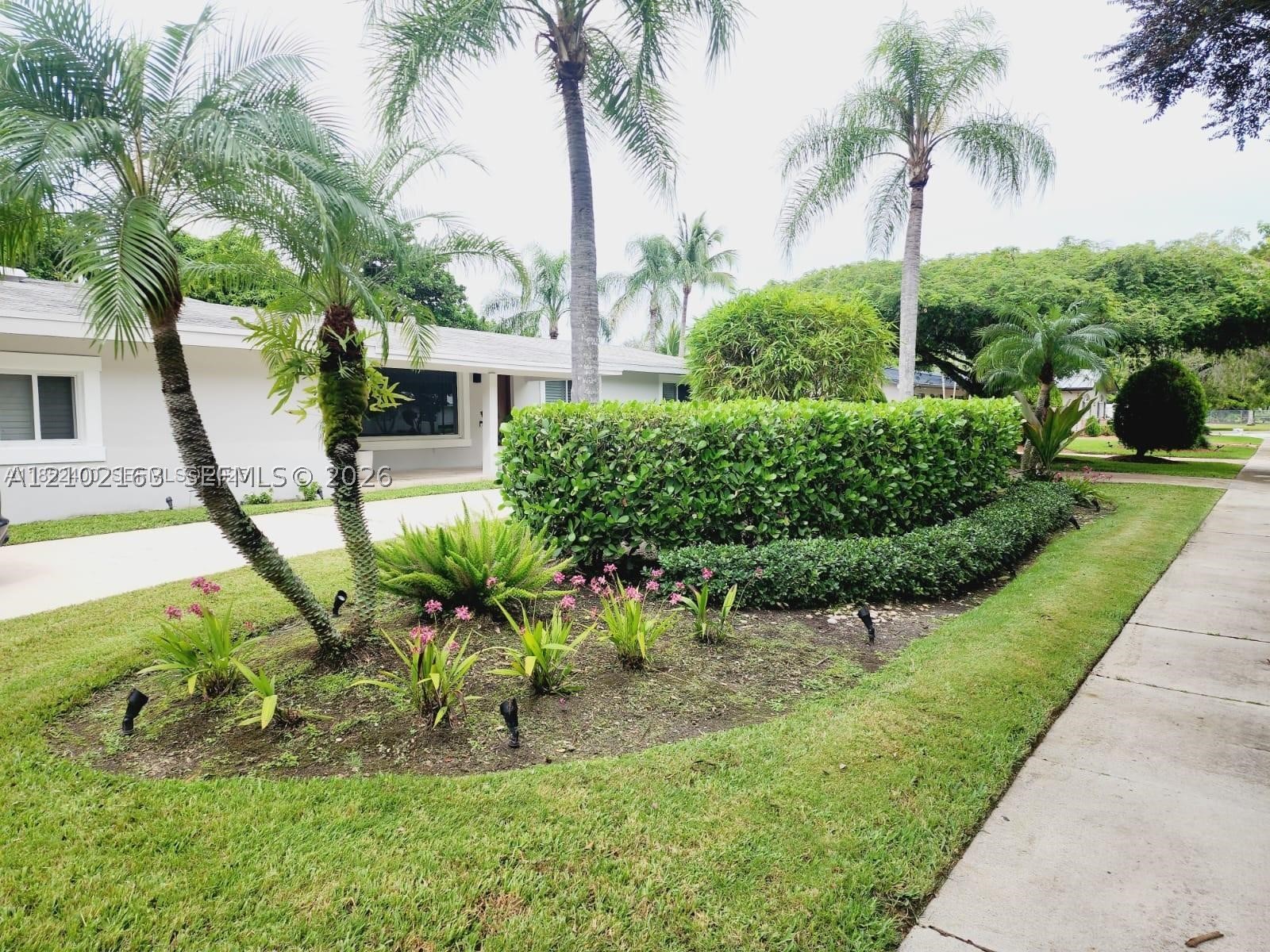 7425 SW 128th St, Pinecrest FL 33156