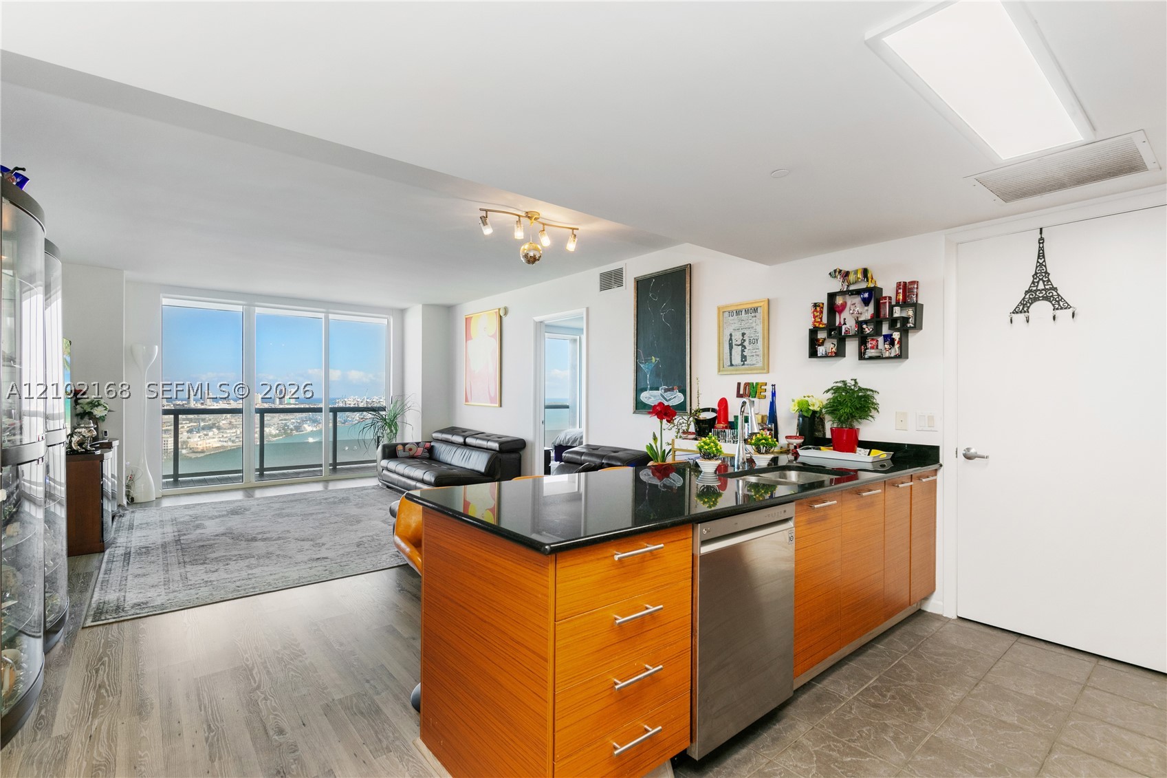 50 Biscayne Blvd #3006, Miami FL 33132