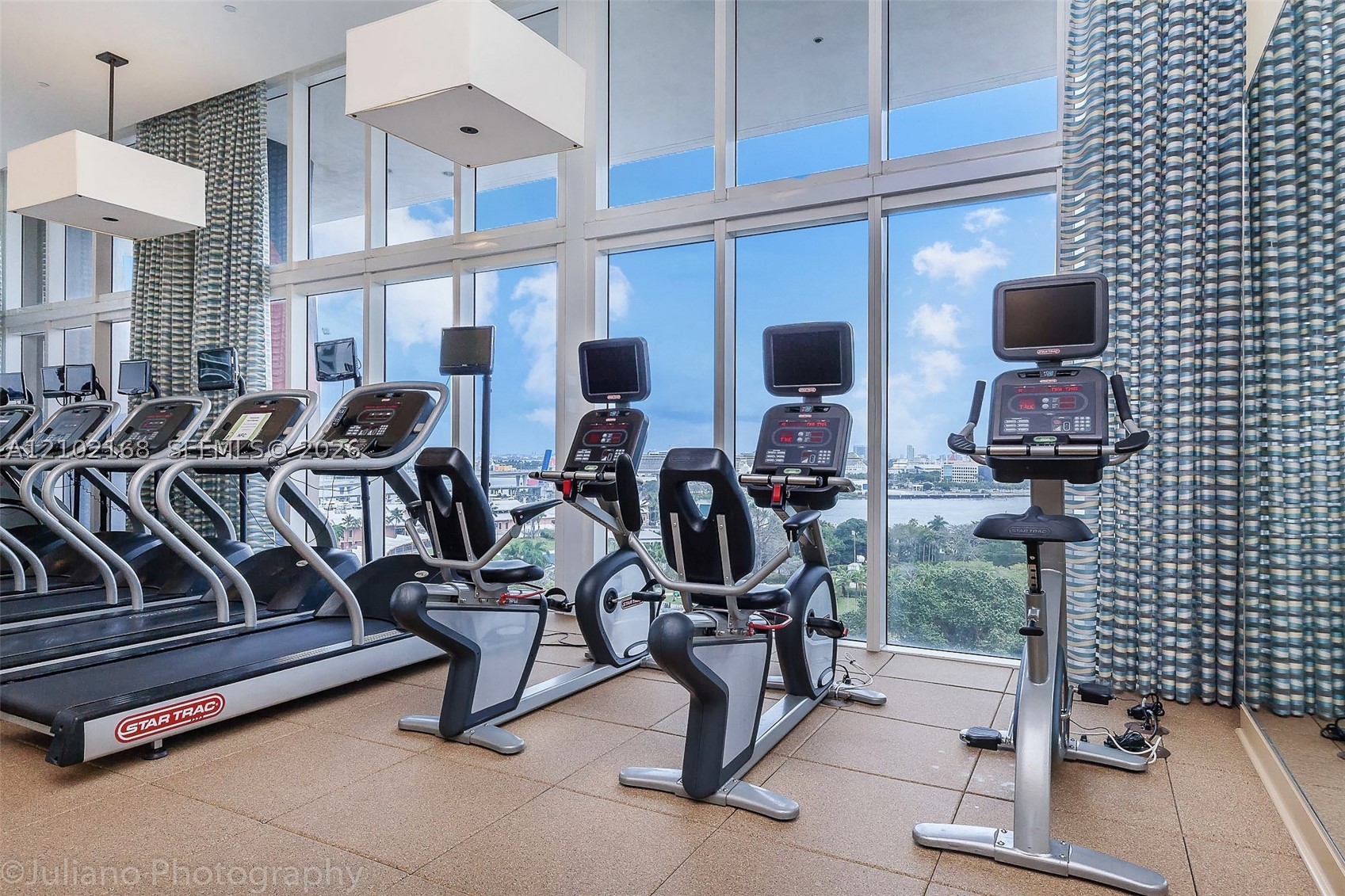 50 Biscayne Blvd #3006, Miami FL 33132