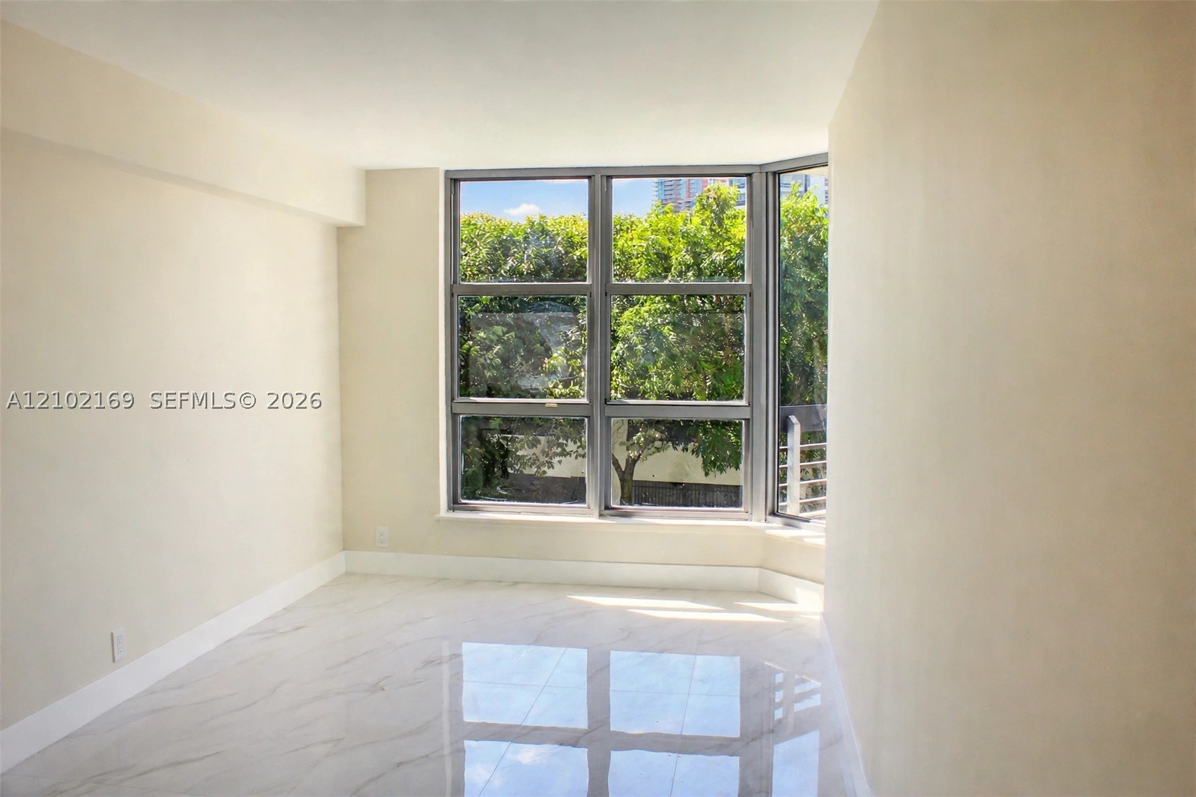 19101 NE 36th Ct #302, Aventura FL 33180