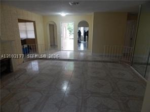 3640 NW 39th St, Lauderdale Lakes FL 33309
