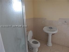 3640 NW 39th St, Lauderdale Lakes FL 33309