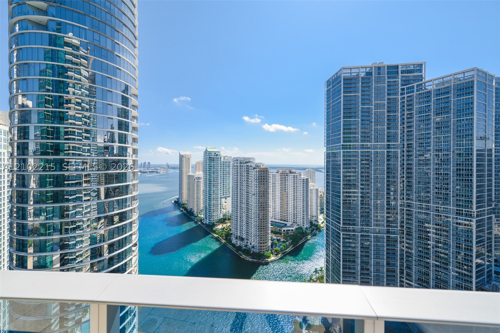 200 Biscayne Boulevard Way #3905, Miami FL 33131