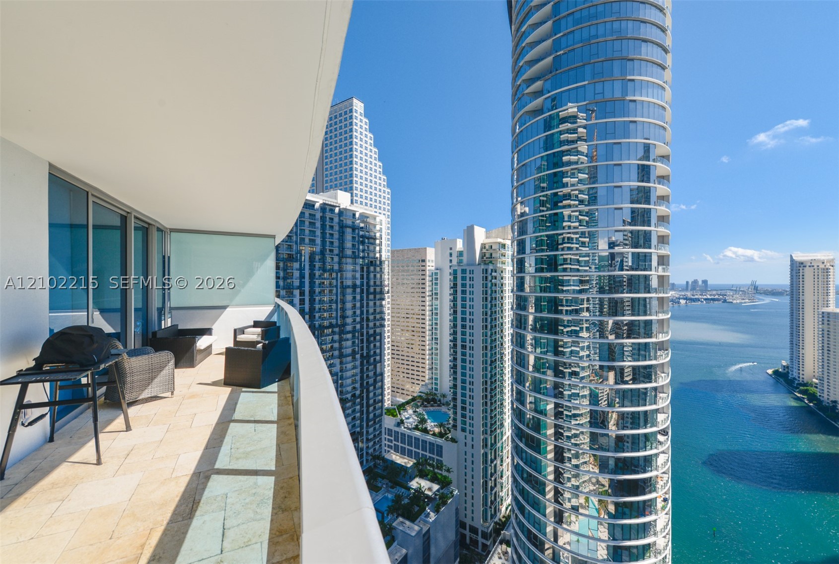200 Biscayne Boulevard Way #3905, Miami FL 33131