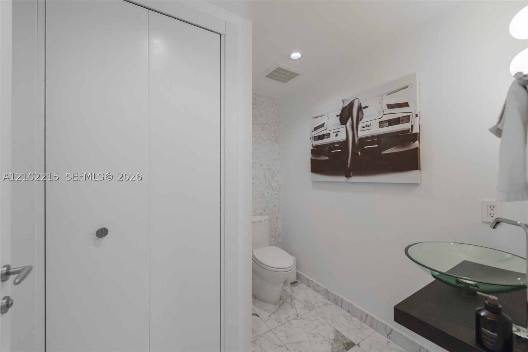 200 Biscayne Boulevard Way #3905, Miami FL 33131