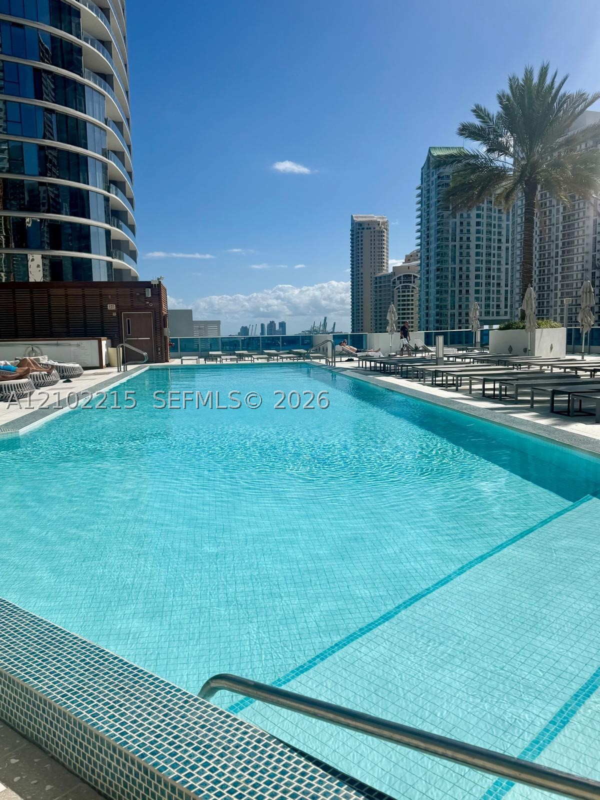 200 Biscayne Boulevard Way #3905, Miami FL 33131