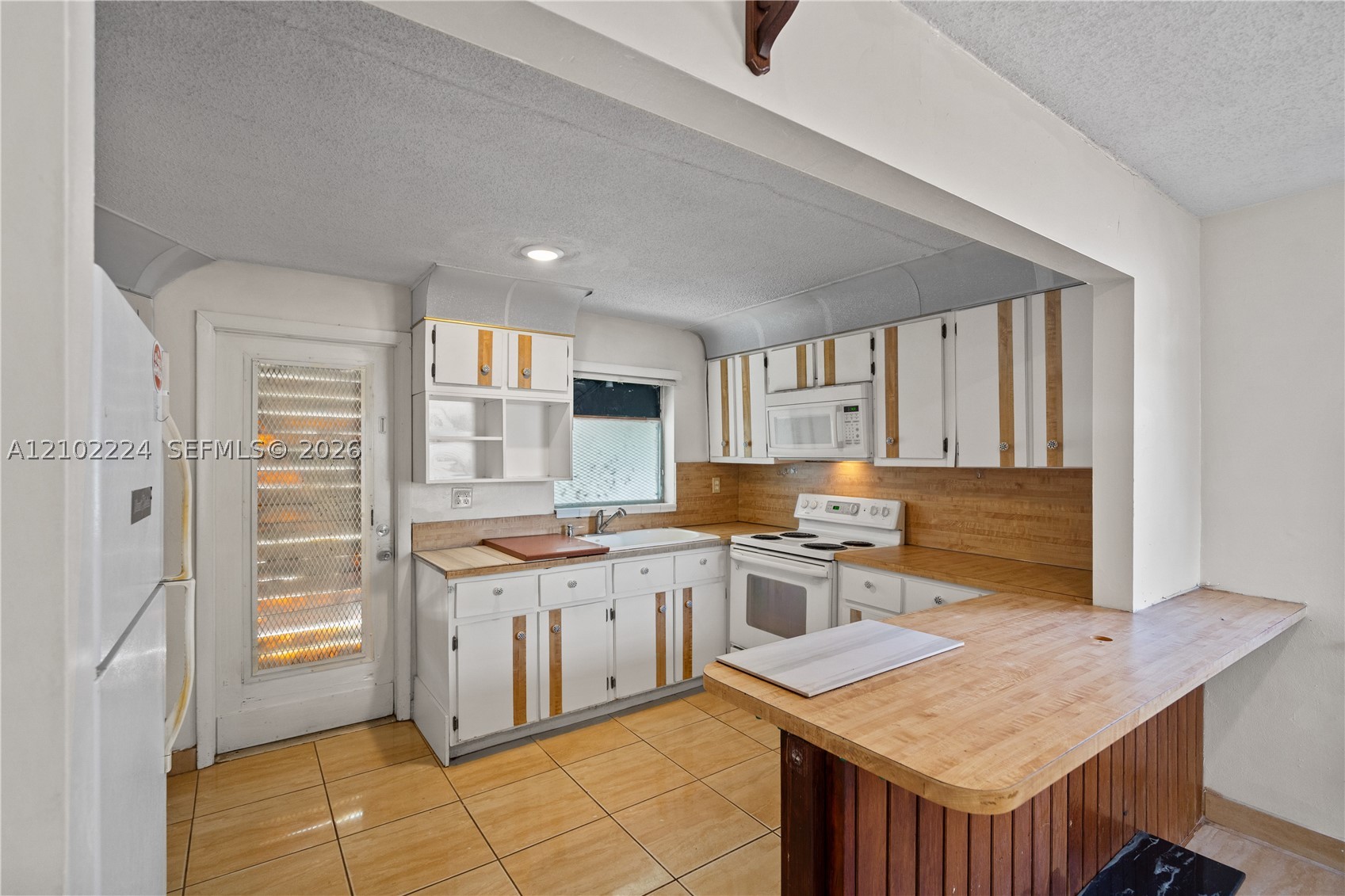 3250 NW 14th Ter, Miami FL 33125