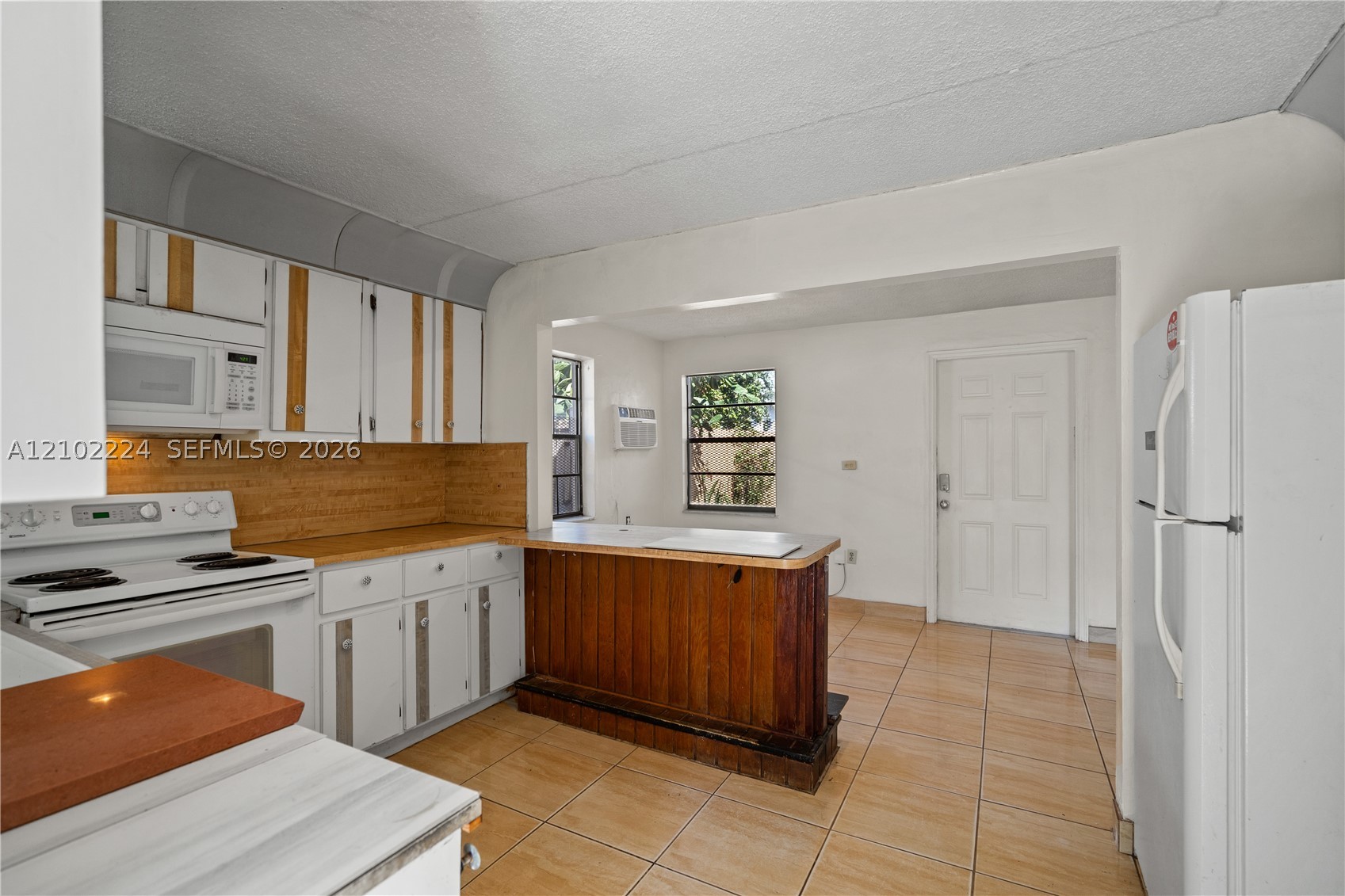 3250 NW 14th Ter, Miami FL 33125