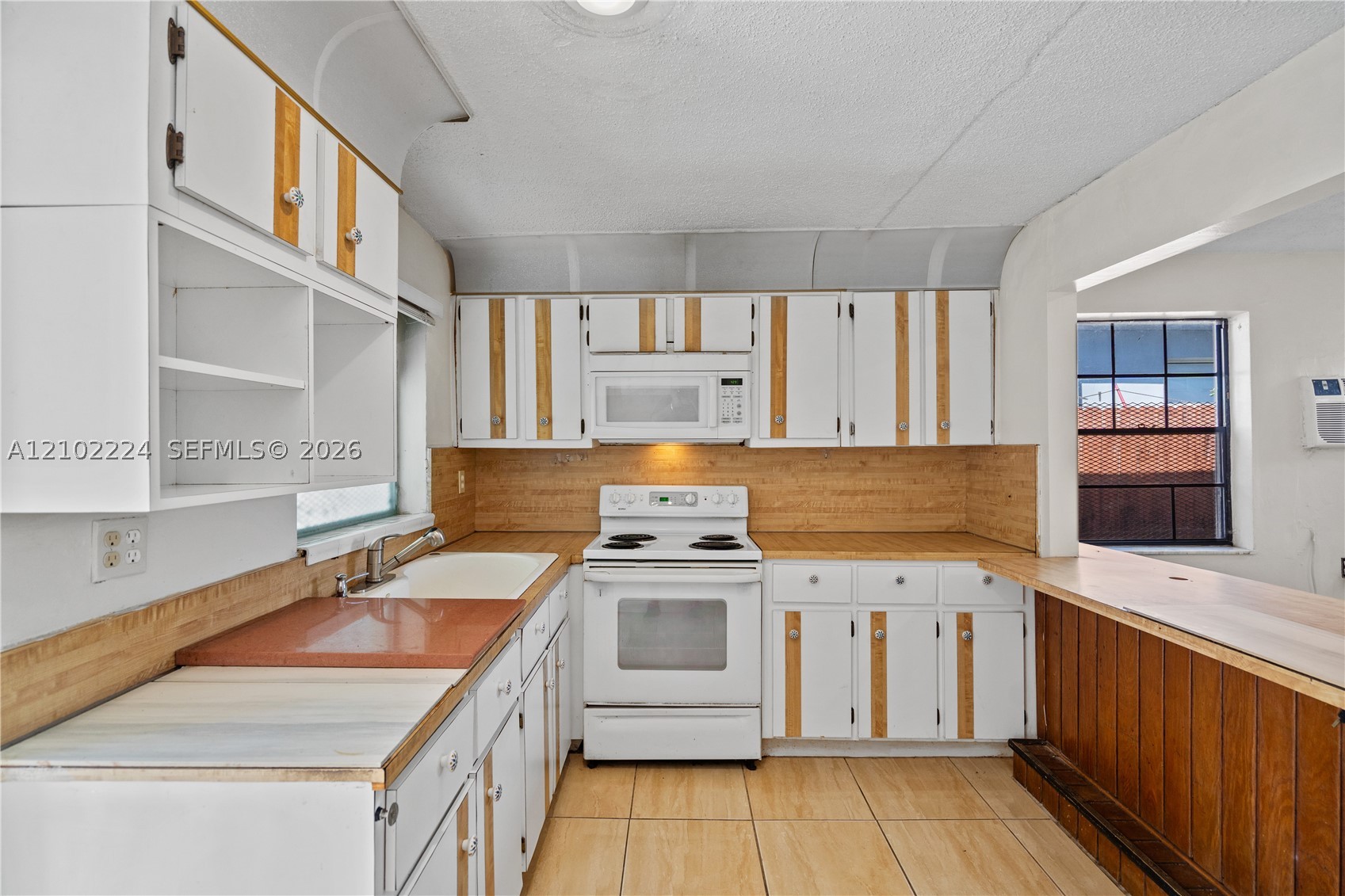 3250 NW 14th Ter, Miami FL 33125