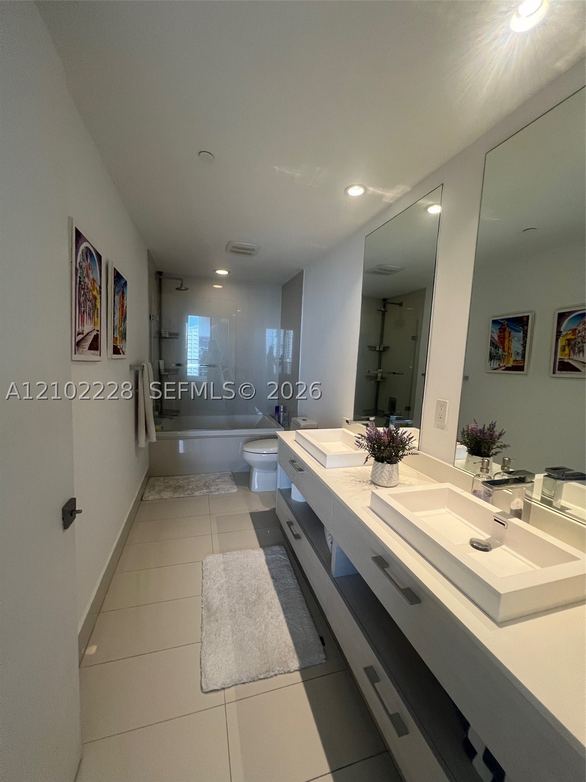 45 SW 9th St #2702, Miami FL 33130