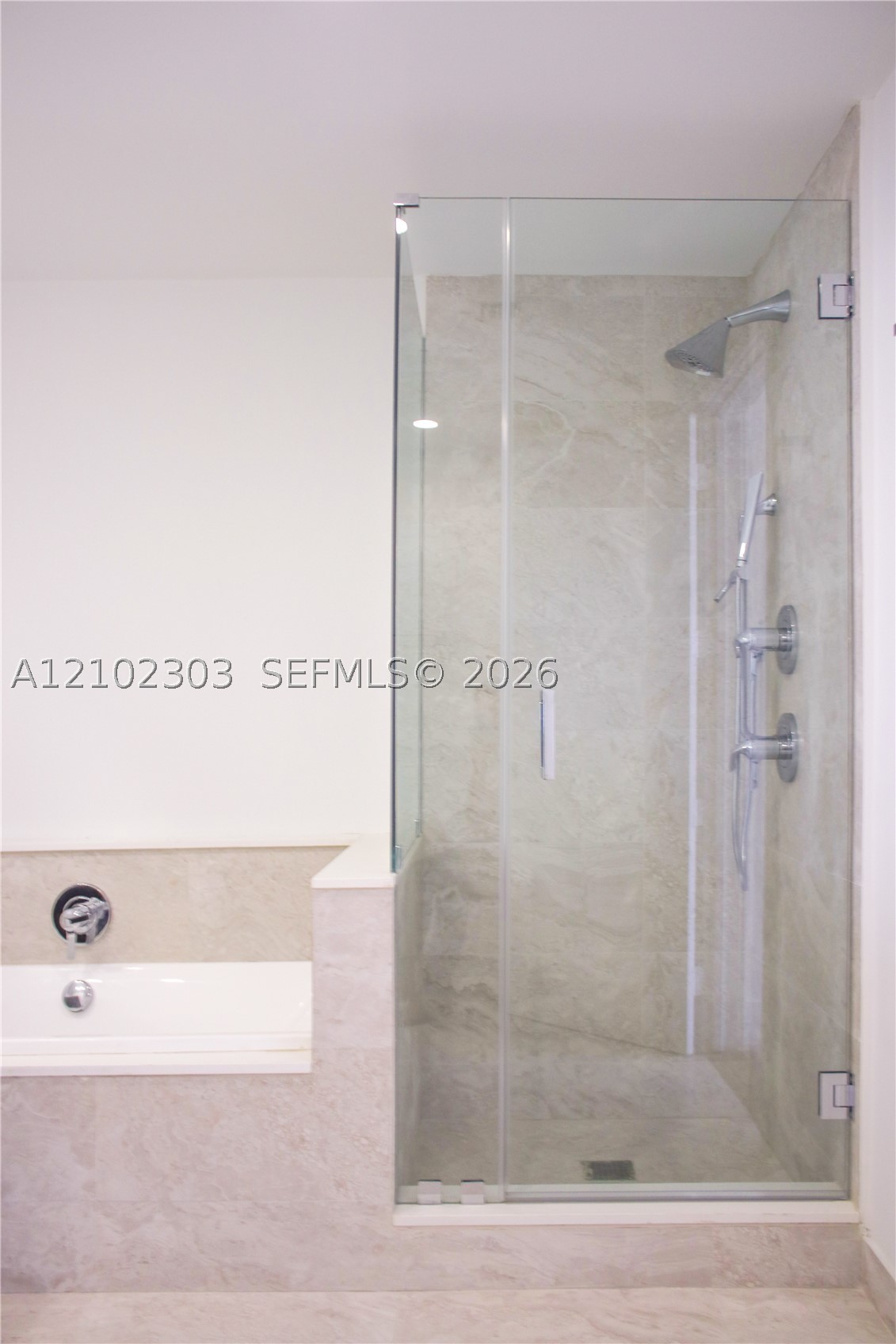 488 NE 18th St #1601, Miami FL 33132