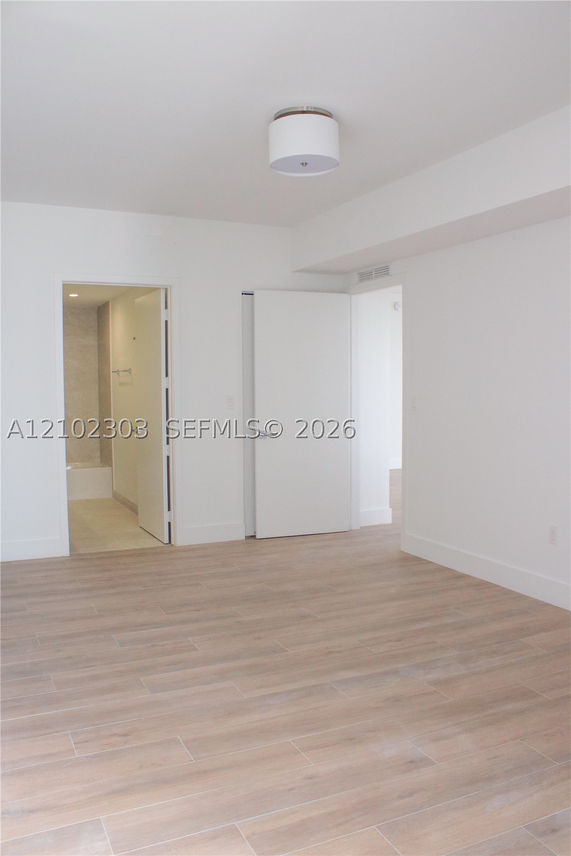 488 NE 18th St #1601, Miami FL 33132