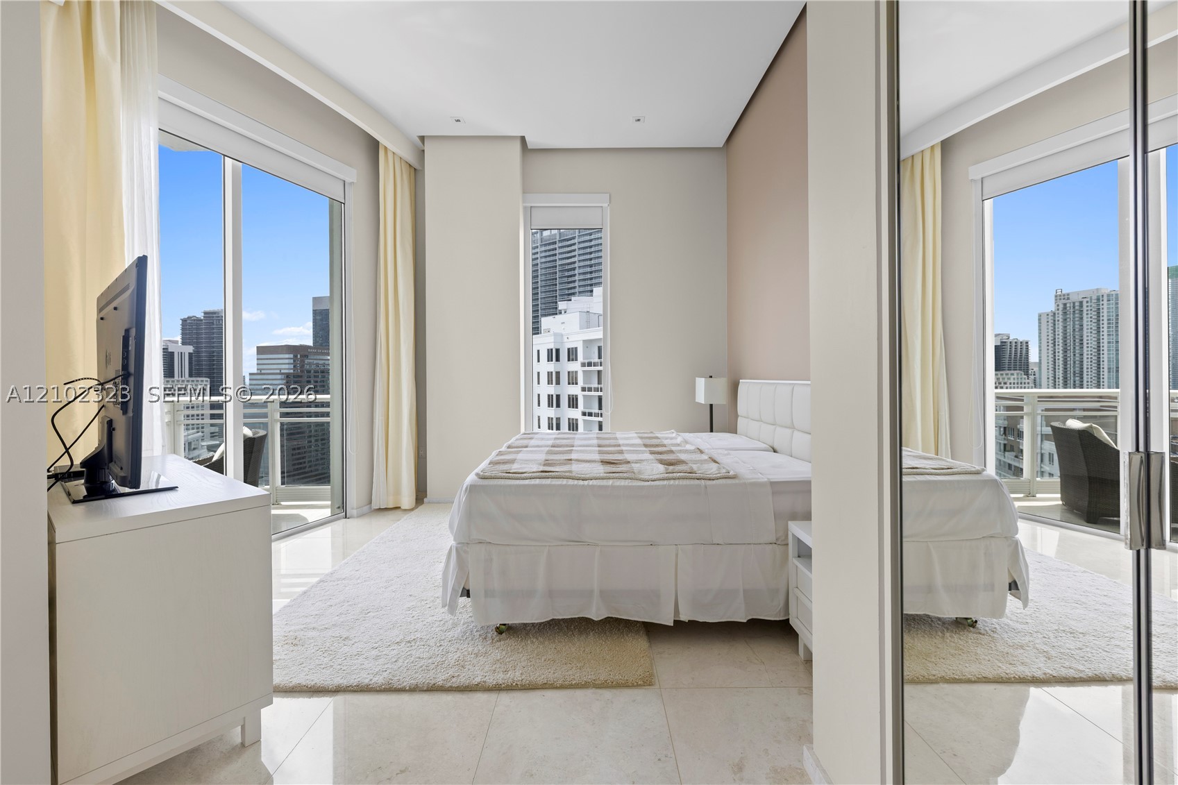 900 Brickell Key Blvd #3005, Miami FL 33131