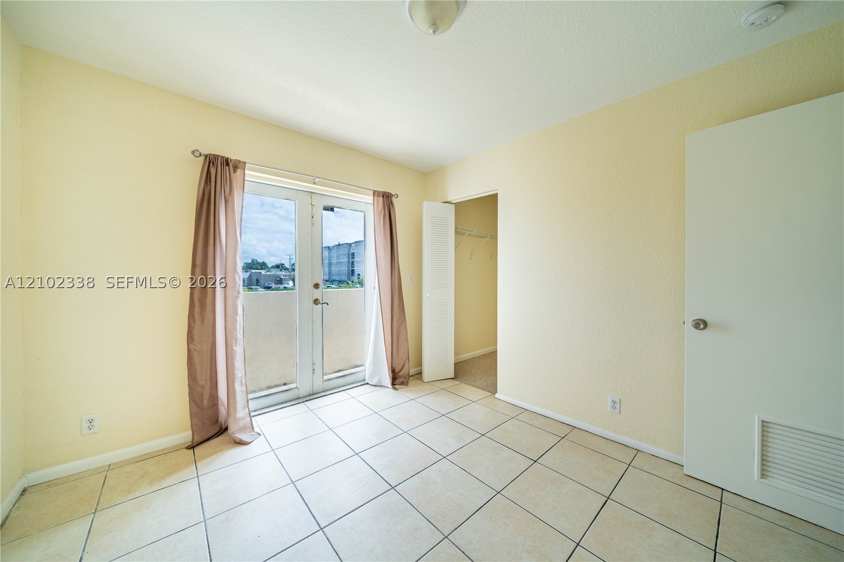 2746 NW 131st St #0, Opa Locka FL 33054